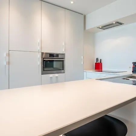 Eliza - Luxurious With Stunning Sea Views דירה אוסטנדה