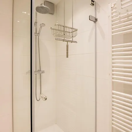 Eliza - Luxurious With Stunning Sea Views 奥斯滕德